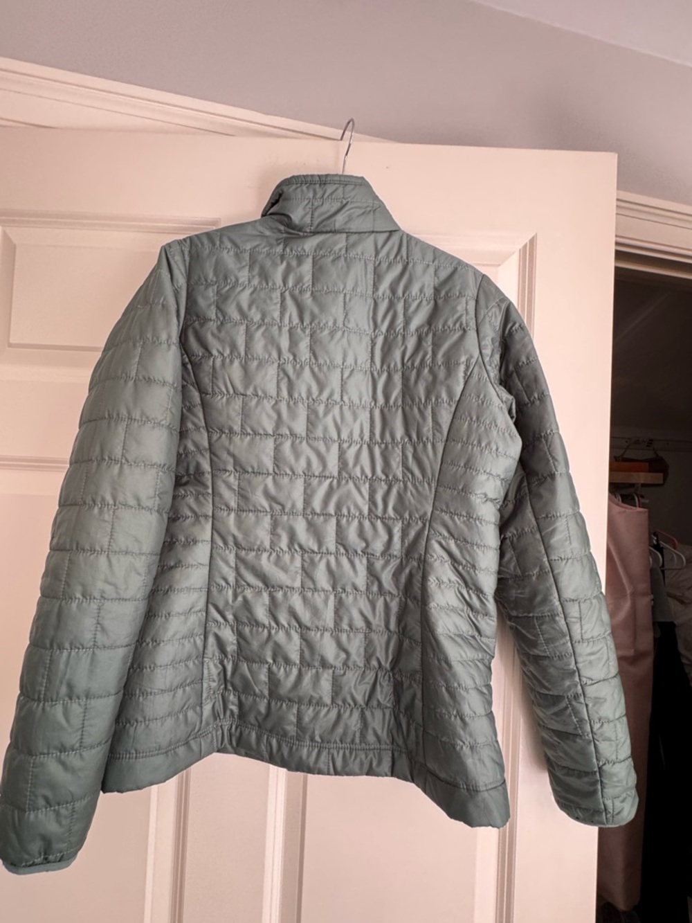 Patagonia Women’s Green Nano Jacket S - Picture 2 of 3